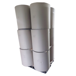 Rola carton ondulat tip 2 (CO2) lăţime 1.05 m x 105 m palet de 8 bucăți Rola carton ondulat tip 2 (CO2) lăţime 1.05 m x 105 m palet de 8 bucăți
